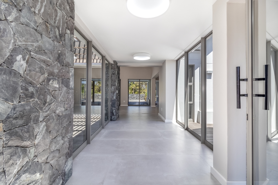 4 Bedroom Property for Sale in Pearl Valley at Val de Vie Western Cape